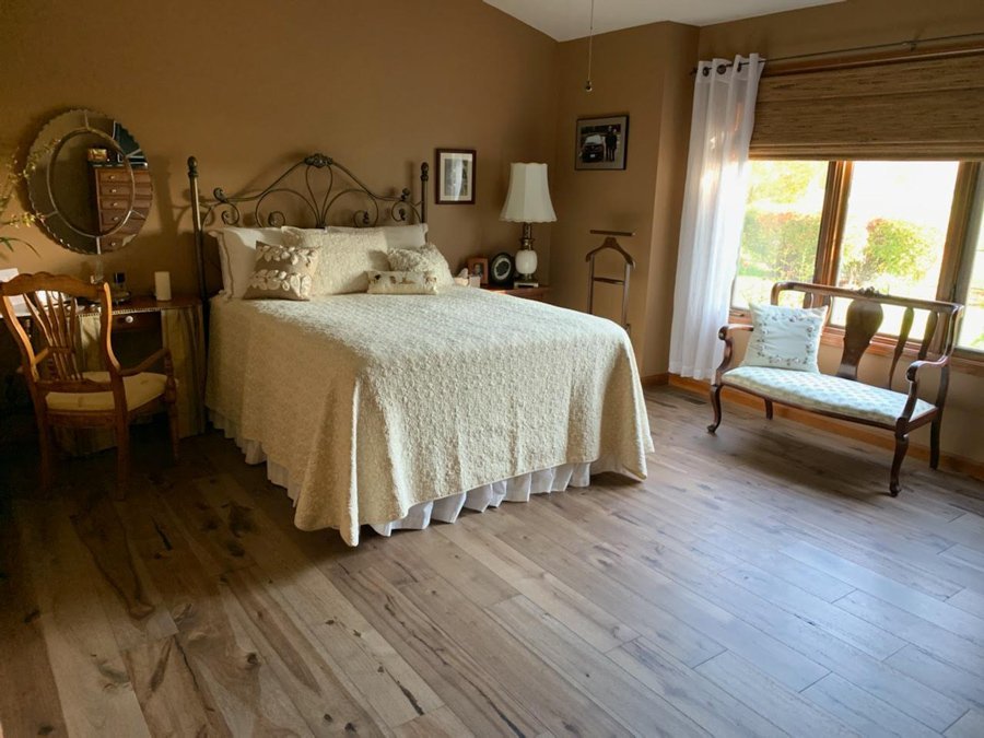 Flooring photos - Taylorville Home Source